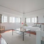 Blue Boutique & Suites エストリル