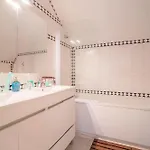 ホステル Blue Boutique & Suites エストリル