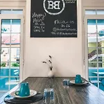 Blue Boutique & Suites エストリル