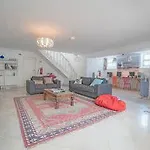 ホステル Blue Boutique & Suites