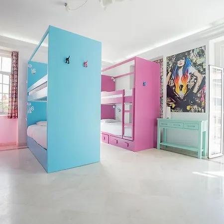 Blue Boutique & Suites Hostel *