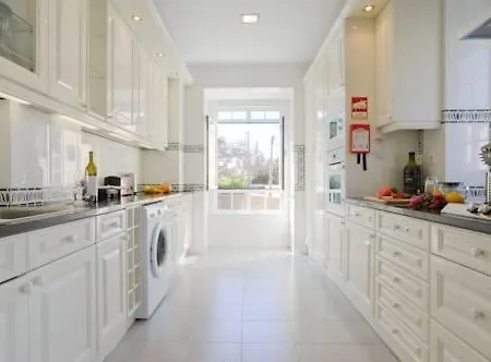 Blue Boutique & Suites Hostel Estoril