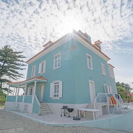 Blue Boutique & Suites Hostel Estoril