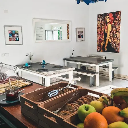 Blue Boutique & Suites Hostel