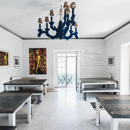 Blue Boutique & Suites *