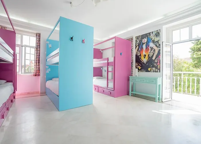 Blue Boutique & Suites Hostel *