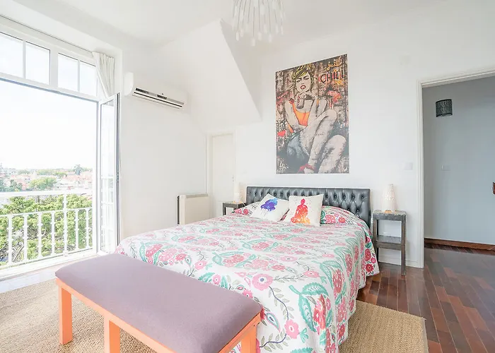 Blue Boutique & Suites Hostel Estoril