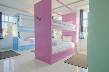 Blue Boutique & Suites Hostel