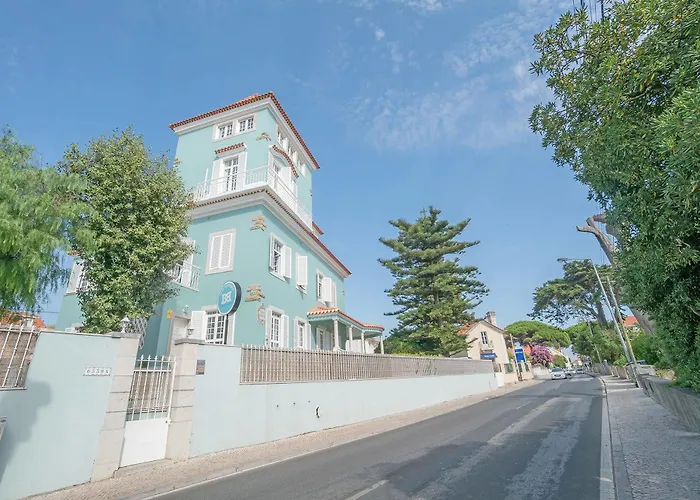 Hostel Blue Boutique & Suites Εστορίλ