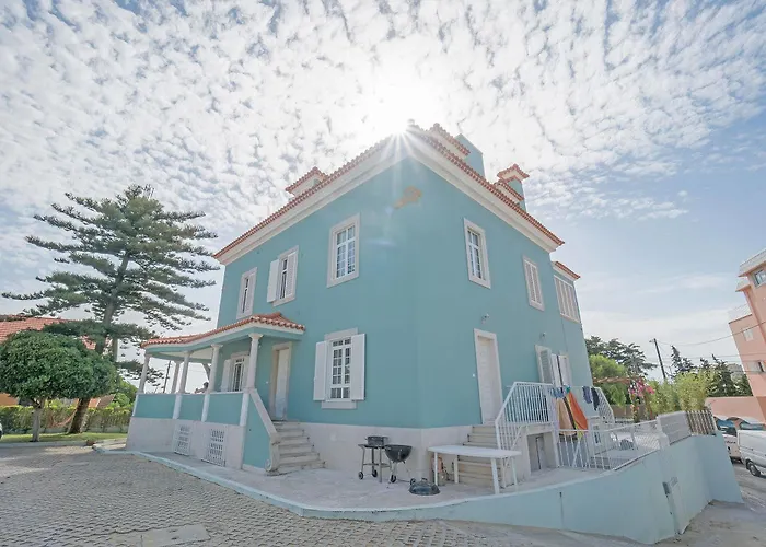 Blue Boutique & Suites Hostel Estoril