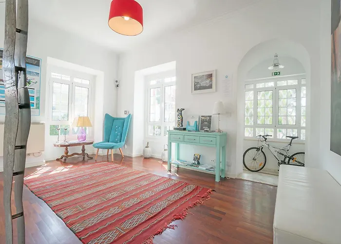 Blue Boutique & Suites Εστορίλ