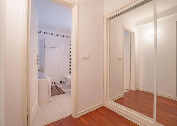 Blue Boutique & Suites Hostel Estoril