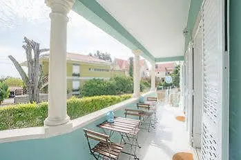 Blue Boutique & Suites Hostel Εστορίλ